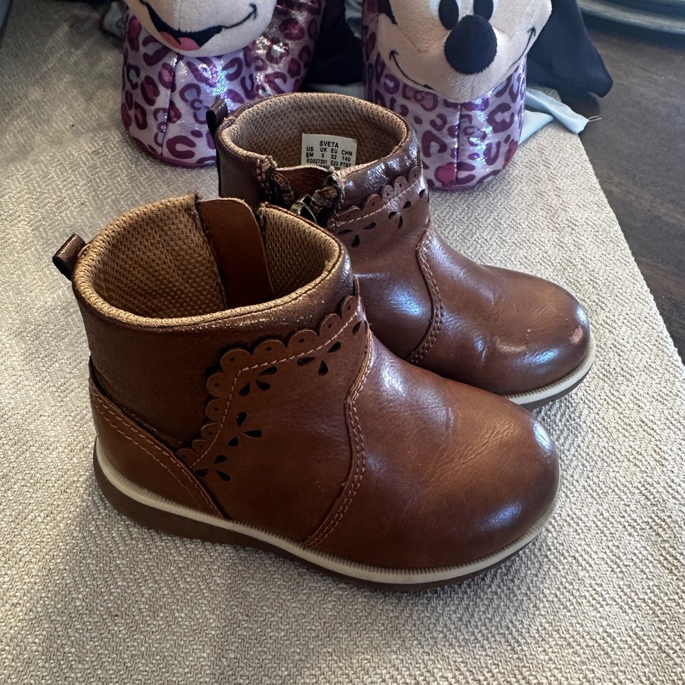 STRIDE RITE BOOTS